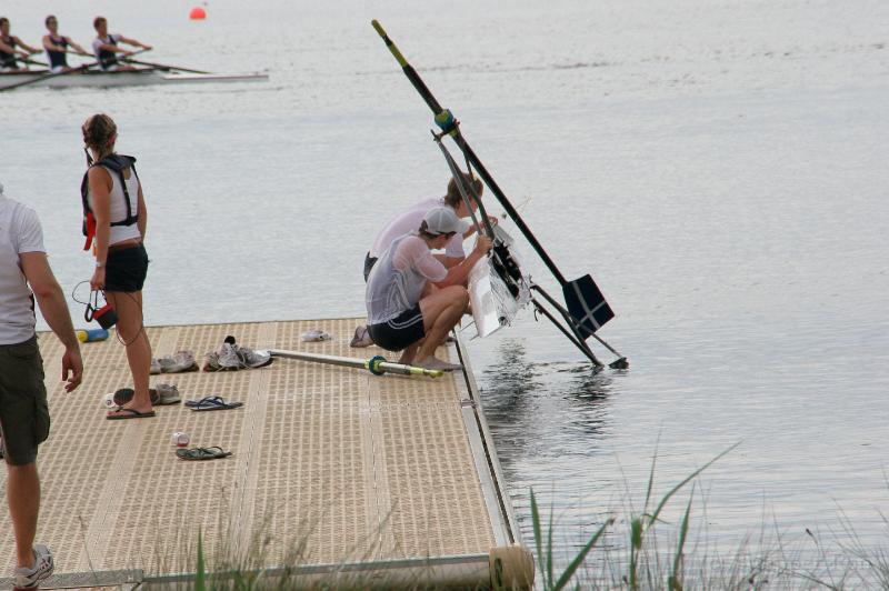 Met10 051.jpg - Finding out it's a good idea to tighten both gates before boating!